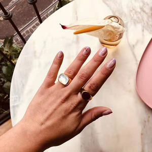 Sland Trendy Big Woman Shell Ring Acier Inoxydable Plat Femme Ins Or Titane pour Fiançailles Fête Anniversaire-Cluster Anneaux - Product Image 2