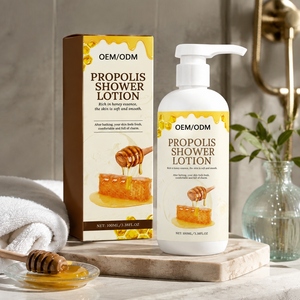 Lotion douche à la <span class=keywords><strong>propolis</strong></span> OEM/ODM, nettoyage en profondeur, hydratante, améliore la peau terne, exfolie pour une peau lisse - Product Image 1