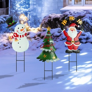 Décorations de Noël d'extérieur : Panneaux de jardin Père Noël, Bonhomme de neige et Sapin de Noël en PP pour la porte d'entrée, la pelouse et le jardin - Product Image 1