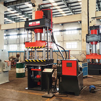 Presse hydraulique à quatre colonnes de 315 tonnes, utilisée pour le étirage et le pressage des réservoirs d'eau en acier inoxydable.