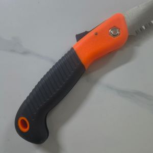 Sega a Mano Portatile Industriale con Lame Pieghevoli in Acciaio per Taglio Legno 150mm - Product Image 5