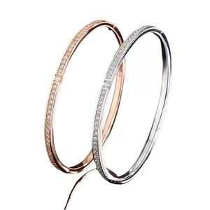 Pulsera de moda de acero inoxidable chapada en oro de moda Rhinestone Pave Pearl Charm <span class=keywords><strong>Cuff</strong></span> para boda fiesta compromiso aniversario - Product Image 2