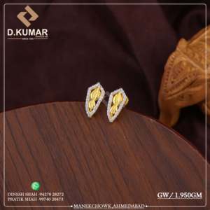 Modern 18K Gold Stud <b>Earrings</b> with Diamond Accents Geometric Design for Elegant Daily & Party Wear - Product Image 2