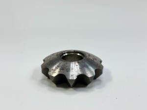 Hecho en Taiwán, calidad superior, forja de engranajes, piezas de automóviles, mecanizado, molienda ARBH01 a la venta - Product Image 4