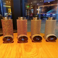 Nouveau gobelet scintillant isolé sous vide en acier inoxydable bouteille en strass diamant bouteille d'eau en diamant bling de fête