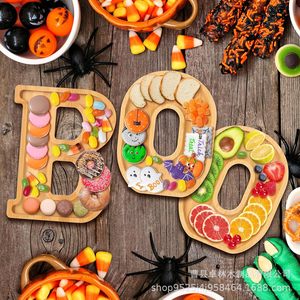 Bandeja de madera con diseño de letras BOO para decoración de Halloween, plato para frutas secas, dulces, queso y aperitivos, ideal para fiestas. - Product Image 1