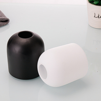 Diffuseur de parfum en verre élégant et personnalisable pour la maison, avec un design moderne et unique