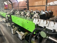 Machine de charpente légère en acier M 2000 à réglage entièrement automatique C 75-200 LGSF, haute productivité, avec roulement de pompe à moteur
