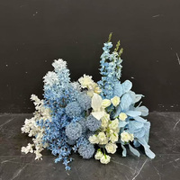 Arche de fleurs artificielles uniques de 80 cm, bleu poussière, toucher réel, rangées de fleurs blanches, chemin de fleurs pour allée, fleurs bleues