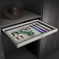 Nisko Armoire Accessoires Rangement Cosmétique Applicateur Boîte avec Lumière LED Soft-Close Gris Couleur Cuir Panier Meubles