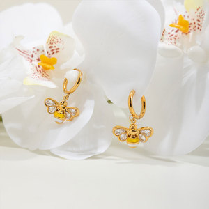 Pendientes de Abeja de Moda al por Mayor, de Acero Inoxidable 316L Coreano, Chapados en Oro PVD de 14k y 18k, con Circonitas, Joyería de Alta Calidad para Mujer - Product Image 4