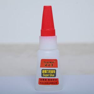 Ester éthylique de cyanoacrylate de soudure en plastique céramique super adhésif principalement composé de colle liquide époxy pour l'emballage - Product Image 2