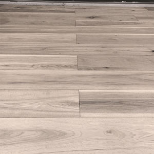 Suelos de Madera de Ingeniería de Nogal Americano Impermeables Personalizados, Estilo Moderno, Precio Directo de Fábrica, Los Más Vendidos - Product Image 1