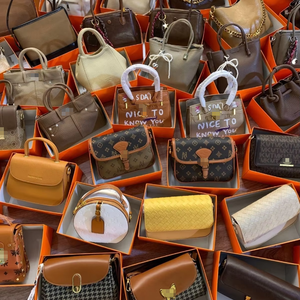 Lot de sacs de marque d'occasion de haute qualité en balles – Sacs à bandoulière usagés de marque - Product Image 6