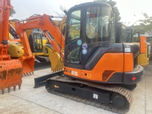 รถขุดตีนตะขาบฮิตาชิ ZX65 มือสองจากญี่ปุ่น น้ำหนัก 6.5 ตัน ควบคุมด้วย PLC พร้อมเครื่องยนต์ เกียร์ และปั๊ม ขาย - Product Image 2