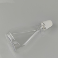 Bouteille triangulaire en plastique PET personnalisable de 500ml pour savon liquide shampooing goutte pour les yeux et maquillage café bouchon à vis emballage de stockage