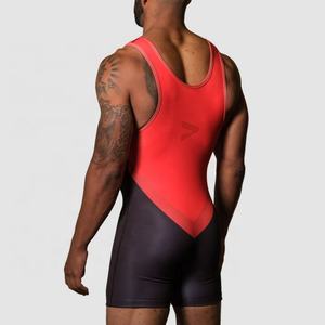 Conjunto de Uniforme de Halterofilia Sublimado con Logotipo Personalizado, Color Morado y Rojo, Singlet para Levantamiento de Pesas - Product Image 3