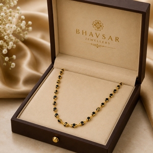 สร้อยคอ mangalsutra ออกแบบด้วยทองคำ22K สำหรับผู้หญิงสร้อยคอลูกปัดสีดำแบบดั้งเดิมเครื่องประดับสวมใส่ทุกวันที่สง่างาม - Product Image 5