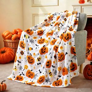 Manta de Sofá Personalizada, Tejida, 100% Poliéster, Suave y Agradable al Tacto, Lavable a Máquina, para Halloween y Festividades - Product Image 2
