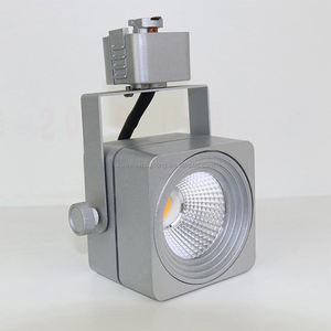 <span class=keywords><strong>Spot</strong></span> COB sans scintillement 12w LED lampe <span class=keywords><strong>sur</strong></span> <span class=keywords><strong>rail</strong></span> en aluminium moulé sous pression projecteur carré mobile 2/3/4 fils MR16 boîtier de lumière <span class=keywords><strong>sur</strong></span> <span class=keywords><strong>rail</strong></span> - Product Image 5