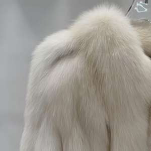 Nuovo Cappotto Lungo in Vera <span class=keywords><strong>Pelliccia</strong></span> di Volpe <span class=keywords><strong>Beige</strong></span> di Lusso per Donna - Product Image 6