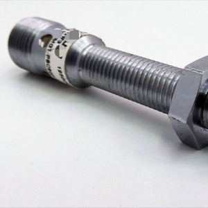 Yeni ve Orijinal M08MG1-PSC60F-S04G Depoda Mevcut PLC Programlama Kontrol Cihazı - Product Image 1