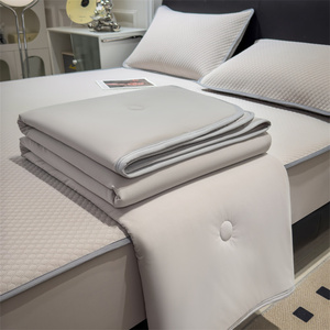 Vente en gros <span class=keywords><strong>de</strong></span> <span class=keywords><strong>housse</strong></span> <span class=keywords><strong>de</strong></span> <span class=keywords><strong>couette</strong></span> ultra douce en soie, ensemble <span class=keywords><strong>de</strong></span> draps <span class=keywords><strong>de</strong></span> luxe - Product Image 6