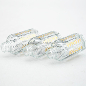 Minyak <span class=keywords><strong>Oud</strong></span> Kayu Gaharu Kamboja <span class=keywords><strong>Thailand</strong></span> Aroma Manis Botol Kaca 12ml dengan Aplikator Kaca - Product Image 4