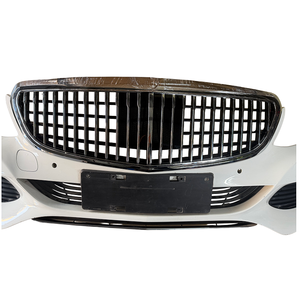 Pare-chocs en plastique <span class=keywords><strong>Mercedes</strong></span>-<span class=keywords><strong>Benz</strong></span> Classe <span class=keywords><strong>C</strong></span> 205 2016-2018 avec calandre Maybach d'origine d'occasion - Product Image 2
