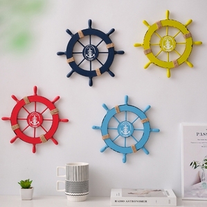 Mini ornement mural en bois MDF sculpté et gravé, forme de gouvernail méditerranéen, 28 cm - Product Image 4