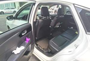 Honda Crider d'occasion 2019 1.0T CVT Édition Luxe Berline Conduite à Gauche 5 Places 122CV 173Nm Voiture Économique - Product Image 5