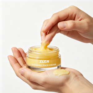 Crema Facial ZLZR con Vitamina C y Ácido Hialurónico, Blanqueadora, Hidratante, Antiarrugas, Fórmula Orgánica para Todo Tipo de Piel, de Día - Product Image 4