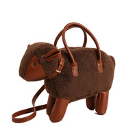 Sac à main en forme d'agneau au design créatif, sac à bandoulière en peluche mignon et tendance, sac à bandoulière décontracté et polyvalent en forme d'animal