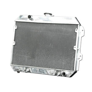 Radiador <span class=keywords><strong>de</strong></span> Aluminio <span class=keywords><strong>de</strong></span> 3 Filas para Nissan 280Z 280ZX 2.8L L6 2753cc -<span class=keywords><strong>ci</strong></span> 1975-1983, Sistema <span class=keywords><strong>de</strong></span> Refrigeración del Motor Personalizado <span class=keywords><strong>de</strong></span> Fábrica - Product Image 1