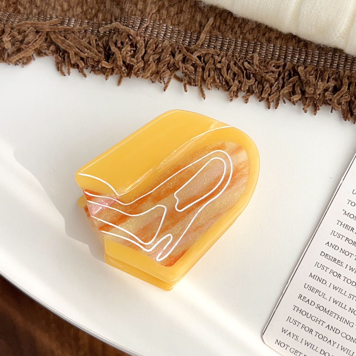 สีเหลือง