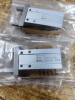 Pinza Paralela Neumática Mhzl2-10s Mhzl210s para PLC