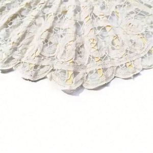 Abanico de Bambú Pintado a Mano con Logotipo Personalizado para Invitaciones de Boda, con Encaje - Product Image 5