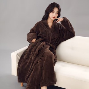 Piyama Jacquard Mewah Bahan Coral Fleece Elegan, Bernapas, Longgar, Kasual, Tebal, dan Hangat untuk Pria Wanita, Celana Tidur dan Jubah Mandi untuk Pasangan - Product Image 2