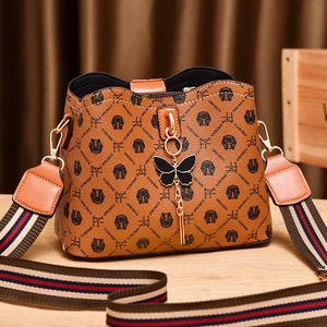 Nouveau sac à main imprimé tendance <span class=keywords><strong>2022</strong></span> pour femme avec pendentif en métal, sac à bandoulière pour femme - Product Image 6