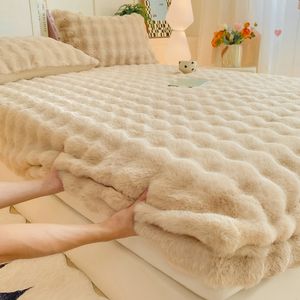 Usine fournissant des ensembles de literie en flanelle moelleuse et douce de couleur unie, personnalisés, pour la maison et l'hôtel - Product Image 4