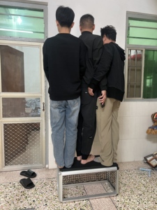 <span class=keywords><strong>Table</strong></span> de baby-foot en alliage de titane et aluminium avec plateau en acrylique pour intérieur, bars, cafés, salles de jeux SQF YXJ-JBZQZ3 - Product Image 2