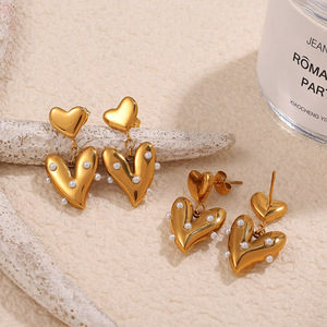Pendientes chapados en oro con forma de corazón y incrustaciones de perlas para mujer, regalo, joyería de moda - Product Image 3