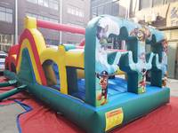 Parc de jeux gonflables commercial géant avec toboggans aquatiques et châteaux gonflables en promotion