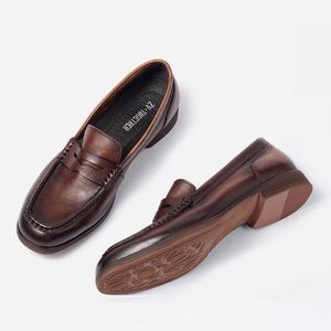 Chaussures décontractées pour hommes en cuir véritable, style vintage, grande taille, nouvelle mode, originales, de haute qualité, pour fêtes formelles, à enfiler, collection automne - Product Image 2