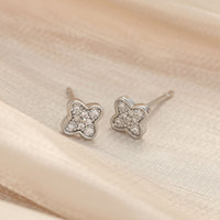 Boucles d'oreilles clous trèfle à quatre feuilles porte-bonheur pour femme, incrustées de zircon, classiques, petites, délicates, élégantes, parfaites pour le quotidien, transfrontalières