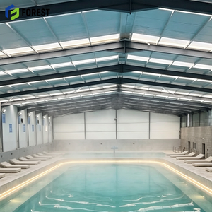 Bâtiment de natatorium préfabriqué en acier à grande hauteur de clairance, complexe sportif aquatique intérieur à grande portée et isolé thermiquement - Product Image 1