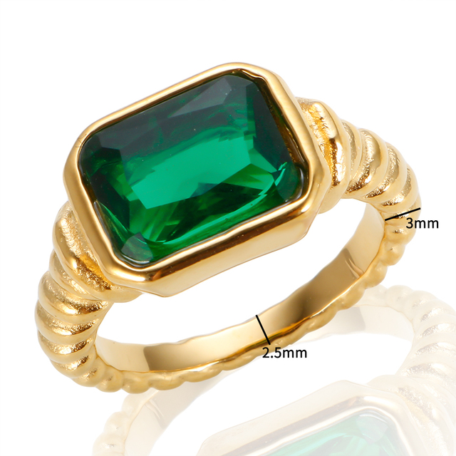 Fashion Jewelry Emerald Design Zircon Rings 18K Gold Plate Stainless Steel Green Zircon for Women