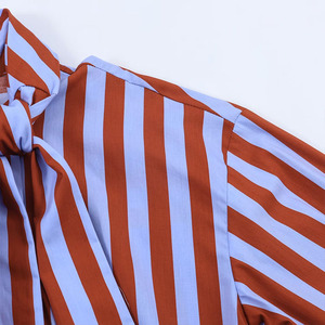 ZATRHMBM Primavera 2026 Nueva Camisa <span class=keywords><strong>de</strong></span> Moda con Lazo, Estilo Retro, Cierre <span class=keywords><strong>de</strong></span> Botón, Manga Larga, Informal, para Mujer - Product Image 4