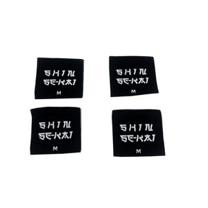 Etiqueta de bandera tejida bordada con pliegue central personalizado de diseño privado, Cuello pequeño de tamaño estándar lavable para camisetas - Product Image 4