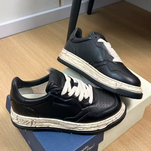 Chaussures de sport légères à lacets en maille de haute qualité, chaussures de course pour hommes de marque originale et design. - Product Image 4